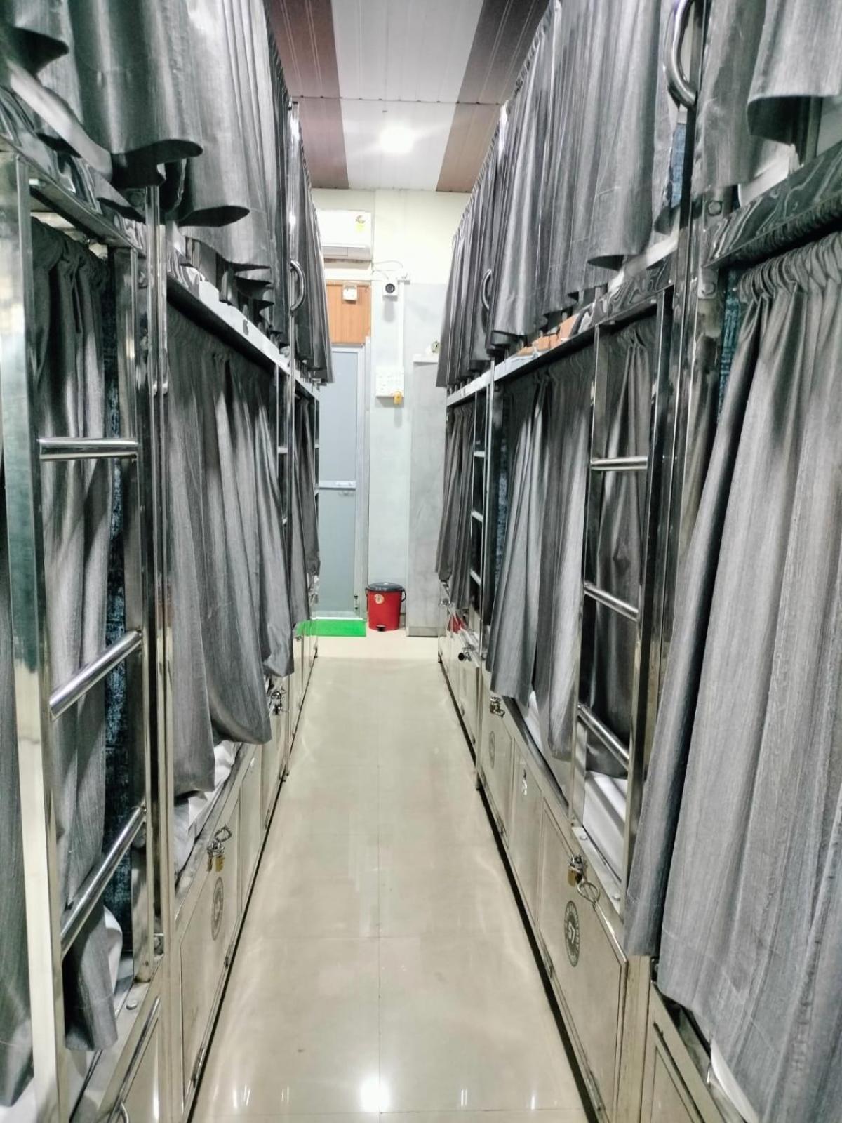 Star Dormitory مومباي المظهر الخارجي الصورة