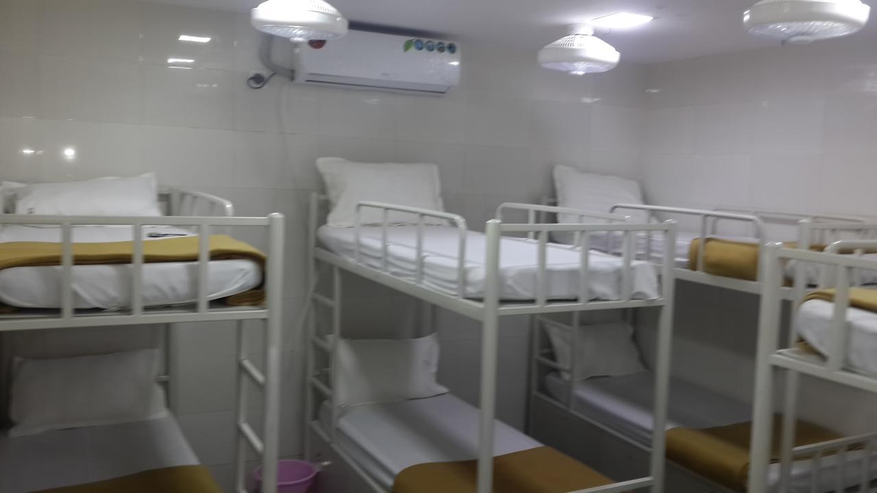 Star Dormitory مومباي المظهر الخارجي الصورة