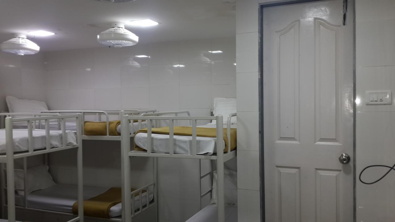Star Dormitory مومباي المظهر الخارجي الصورة