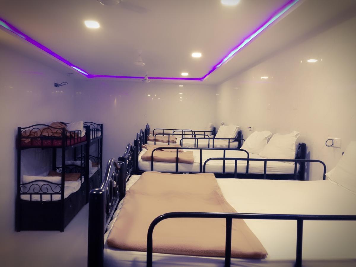 Star Dormitory مومباي المظهر الخارجي الصورة