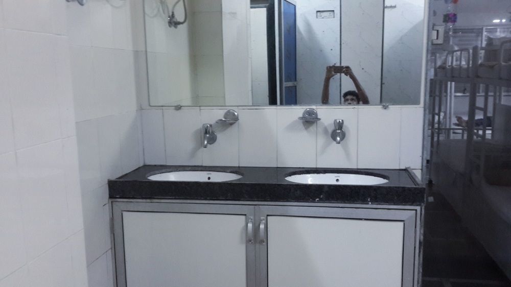 Star Dormitory مومباي المظهر الخارجي الصورة