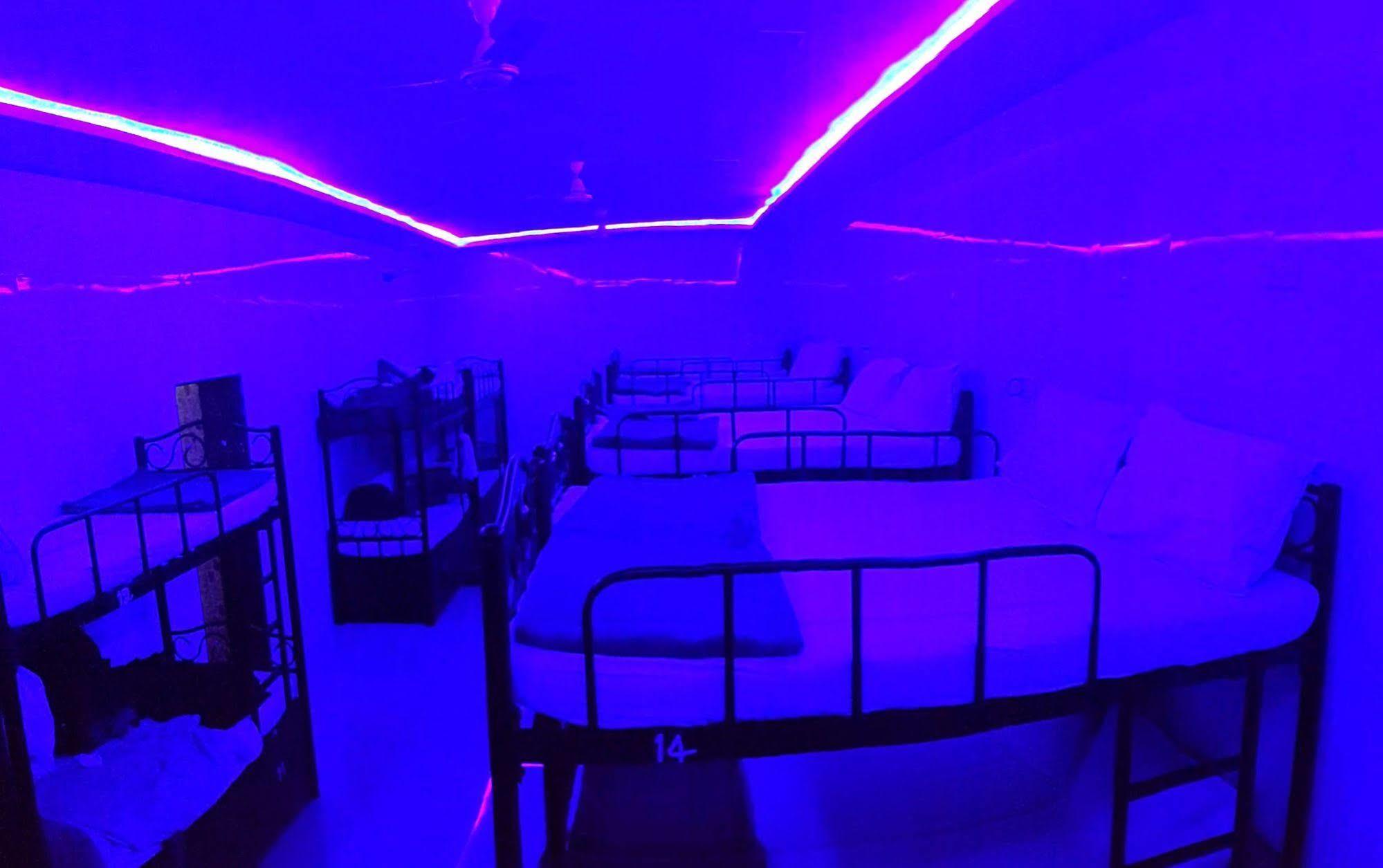 Star Dormitory مومباي المظهر الخارجي الصورة