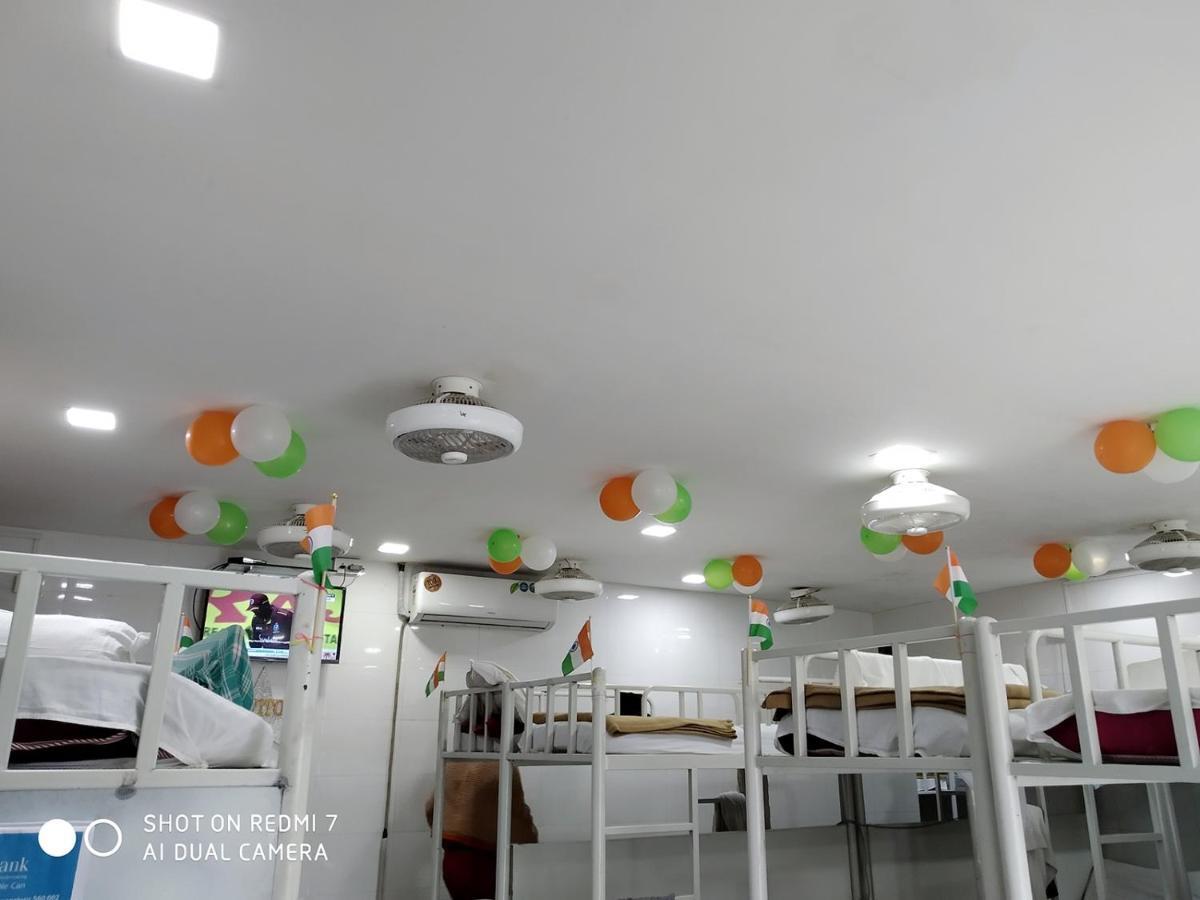 Star Dormitory مومباي المظهر الخارجي الصورة