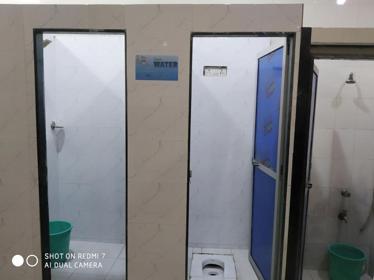 Star Dormitory مومباي المظهر الخارجي الصورة